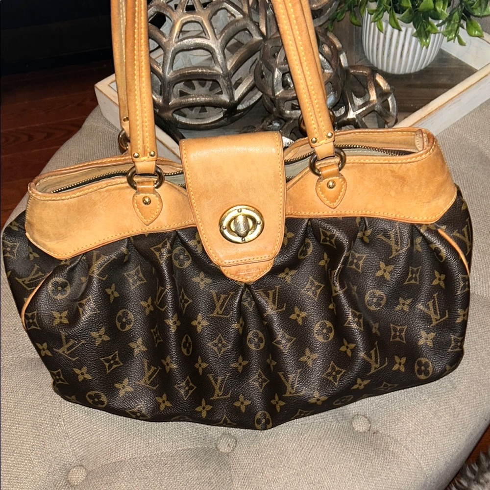 LOUIS VUITTON Monogram Boetie MM Shoulder bag